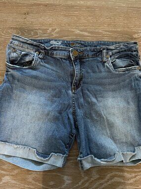 Womens Kut from the Kloth denim shorts rolled cuff size 14